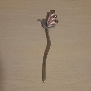 Elegant Pink and Gold Floral Hairpin